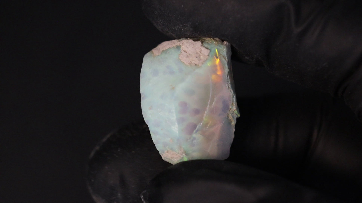 4.83 gm Ethiopian rough opal