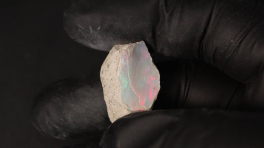 4.67 gm Ethiopian rough opal
