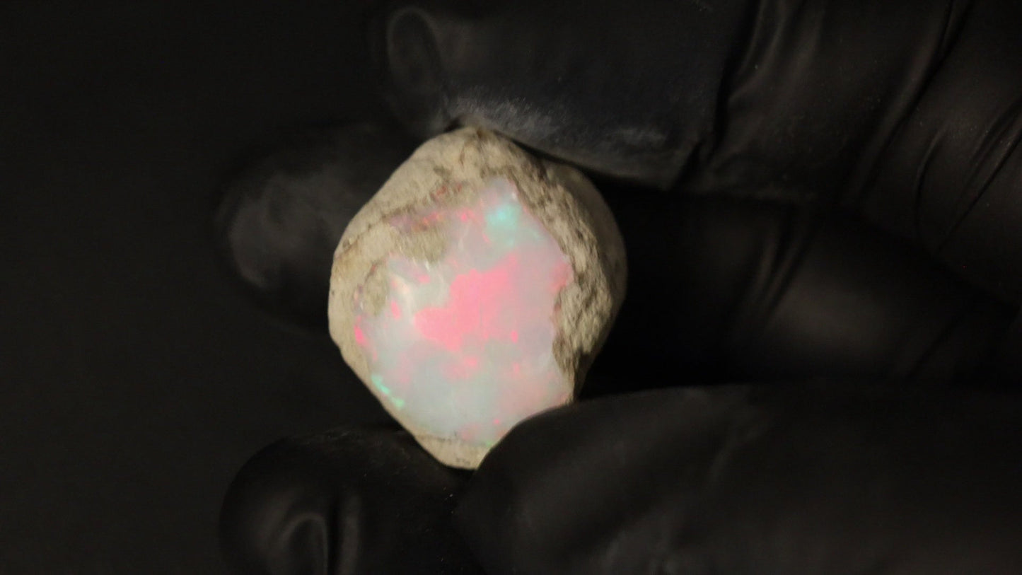 7.93 gm Ethiopian rough opal