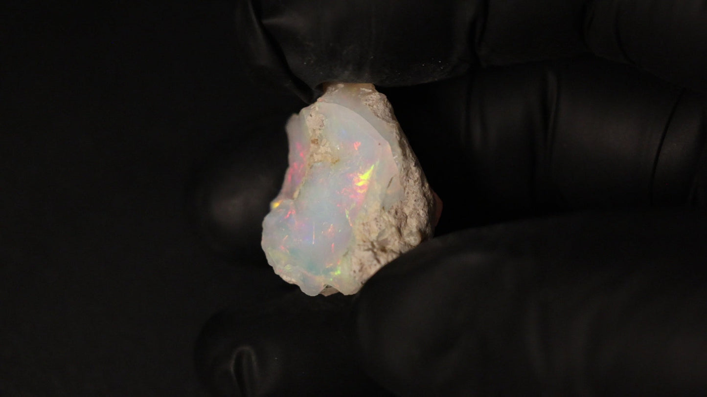 6.06 gm Ethiopian rough opal