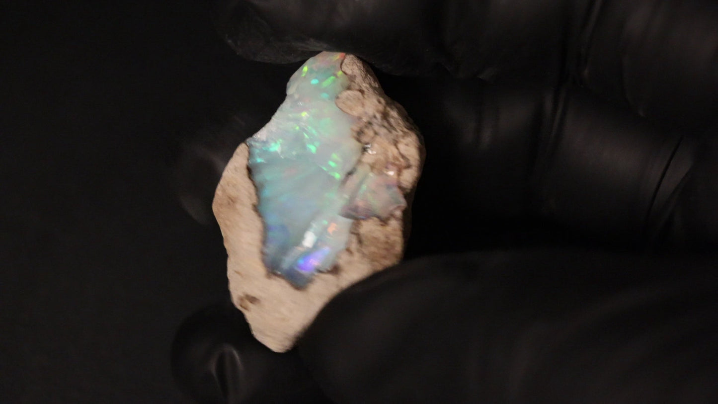 7.5 gm Ethiopian rough opal