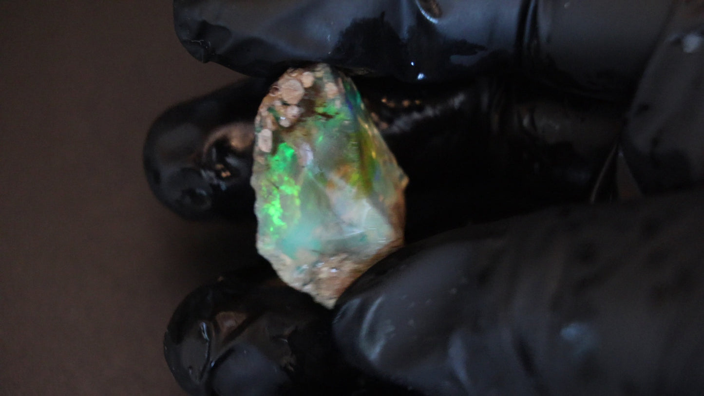 10 gm Ethiopian rough opal