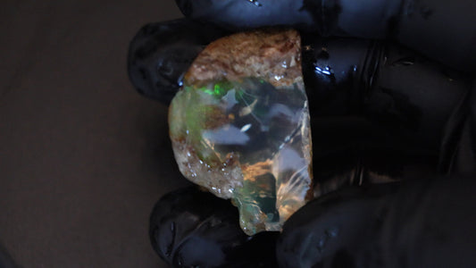 21 gm Ethiopian rough opal