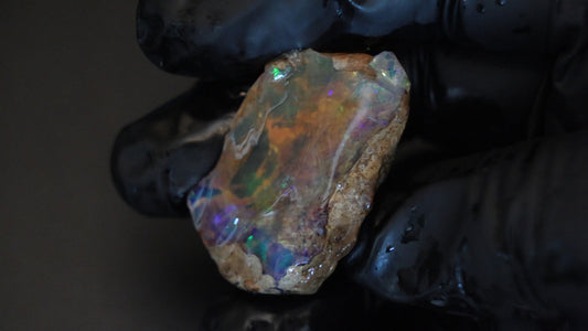14 gm Ethiopian rough opal