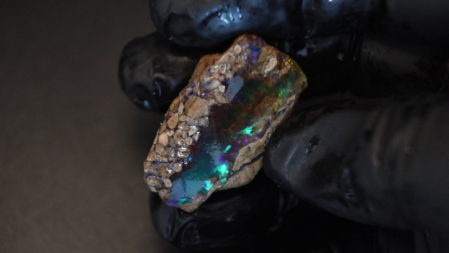 10 gm Ethiopian rough opal