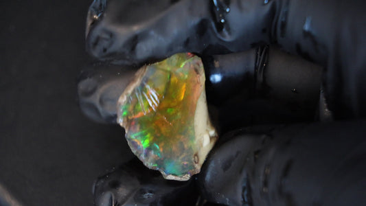 10 gm Ethiopian rough opal