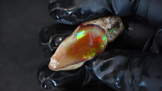 11 gm Ethiopian rough opal