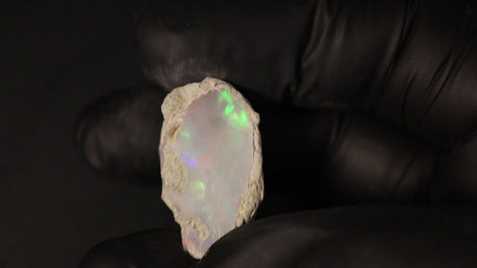 5.47 gm    Ethiopian rough opal