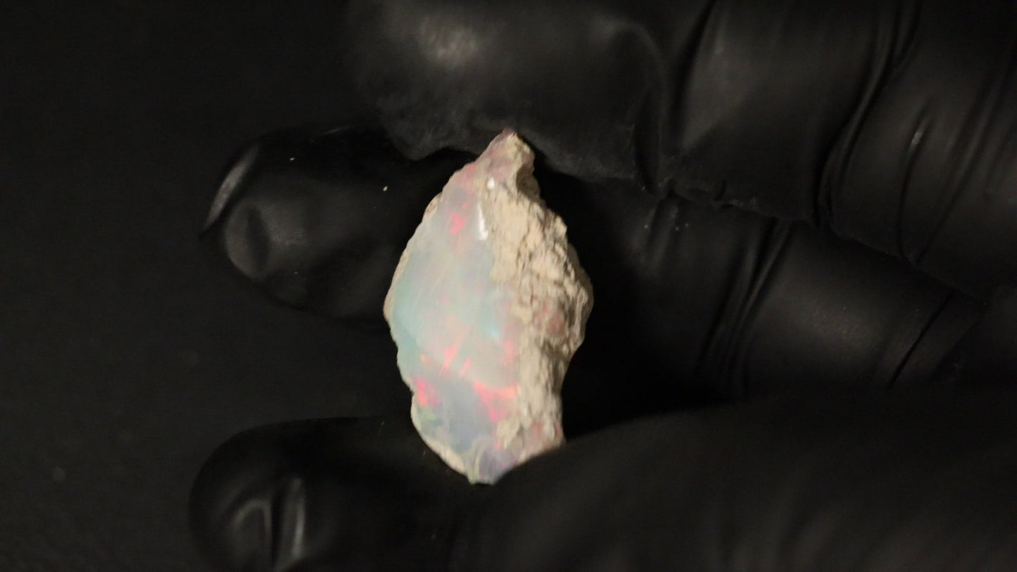 3.12 gm     Ethiopian rough opal