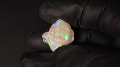 5.0 gm  Ethiopian rough opal
