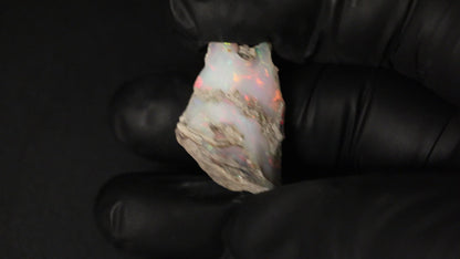 5.66 gm  Ethiopian rough opal