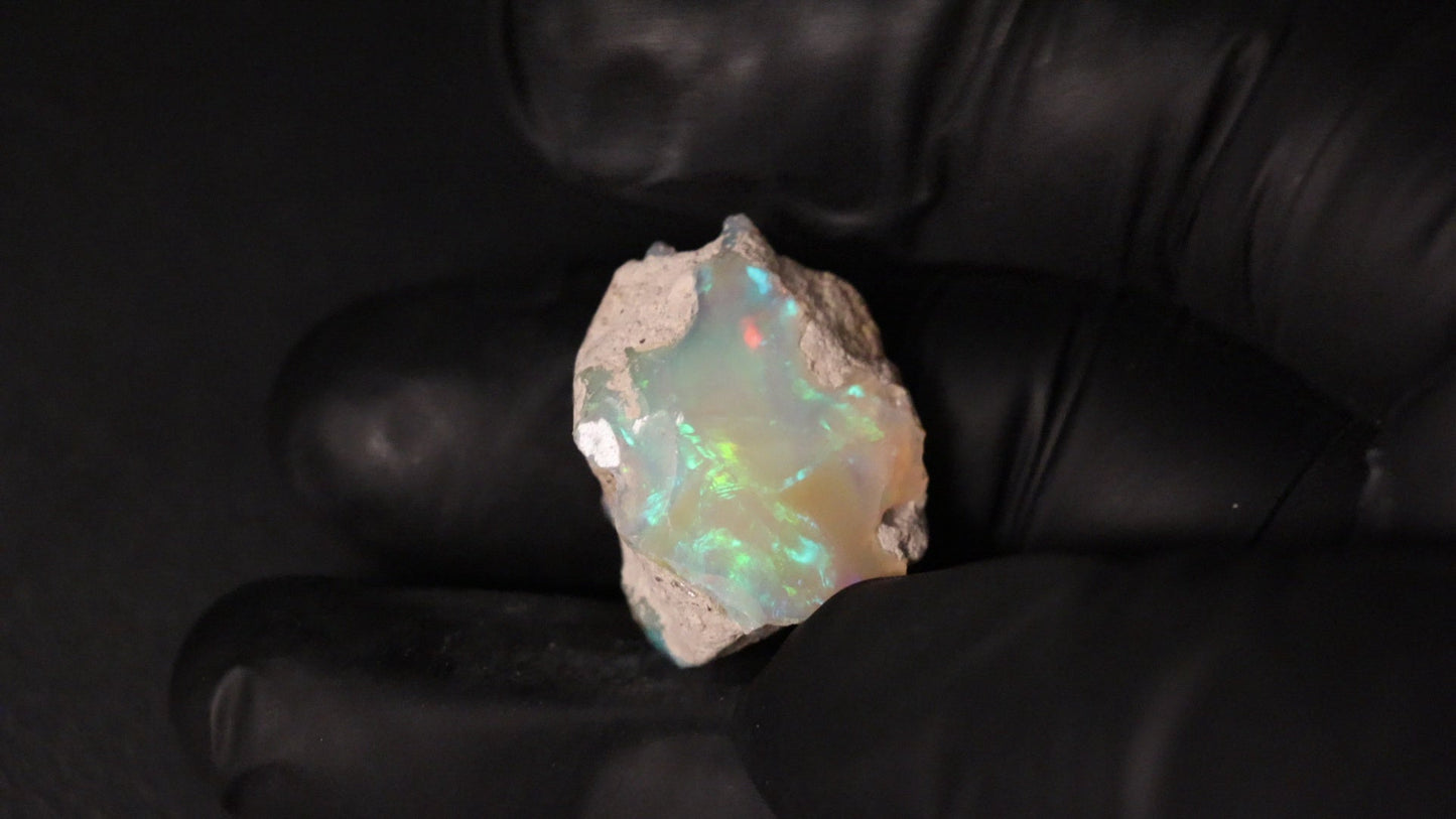 5.0 gm  Ethiopian rough opal