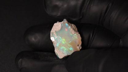 5.0 gm  Ethiopian rough opal