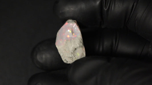 4.56 gm   Ethiopian rough opal