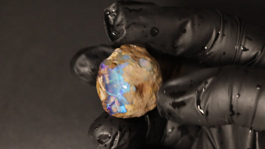 20.92 gm  Ethiopian rough opal