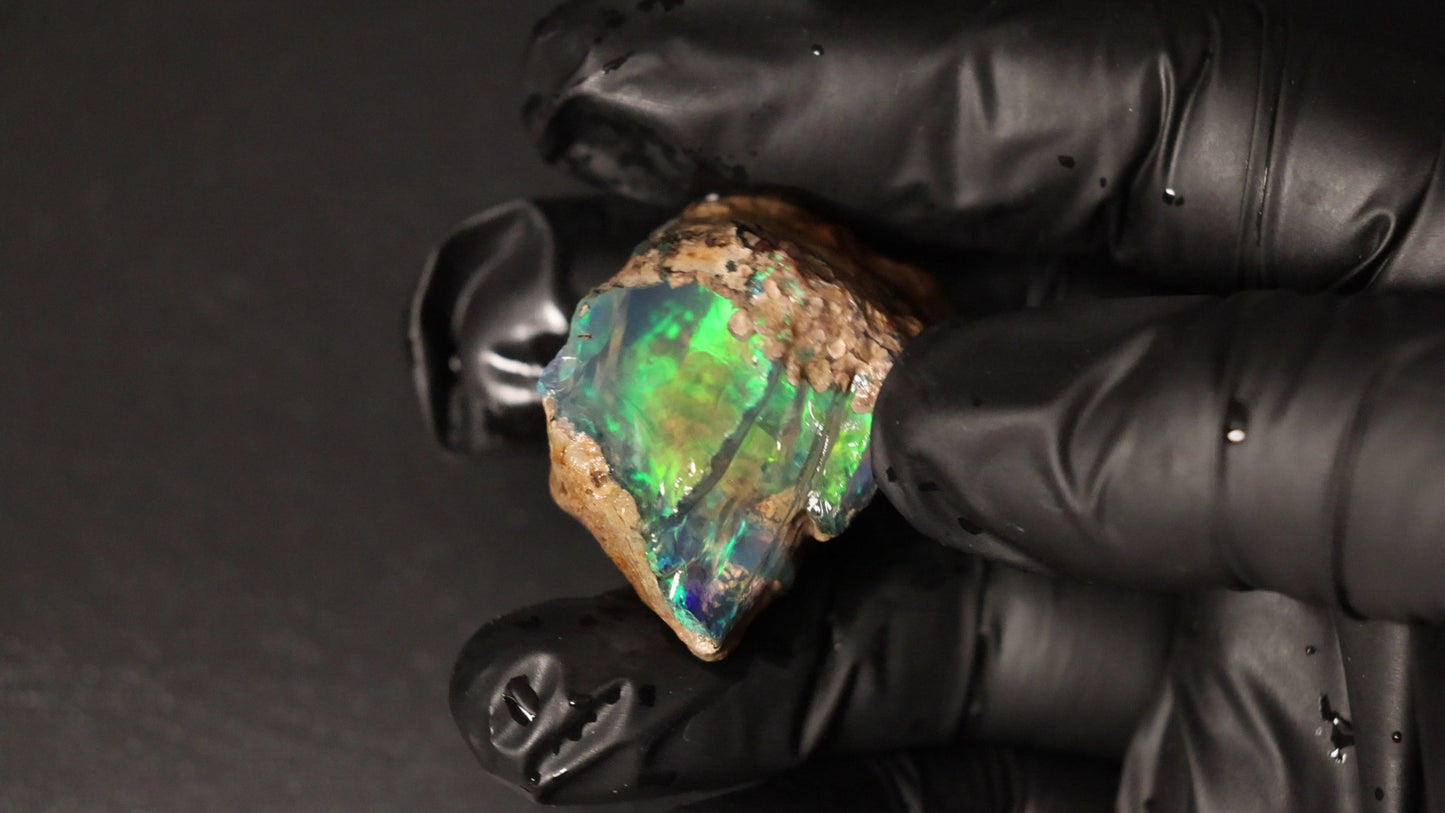 26.67 gm   Ethiopian rough opal