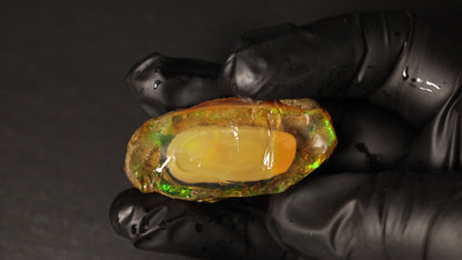 27.65 gm   Ethiopian rough opal