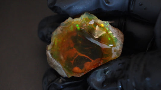 24 gm Ethiopian rough opal