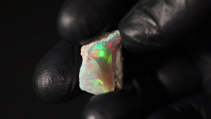 2.37 gm Jewelry Grade Rough