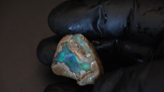 10 gm Ethiopian rough opal