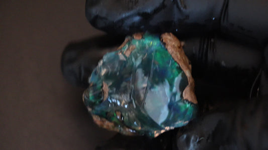 18 gm Ethiopian rough opal