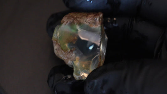 21 gm Ethiopian rough opal