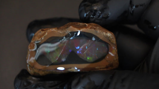 28 gm Ethiopian rough opal