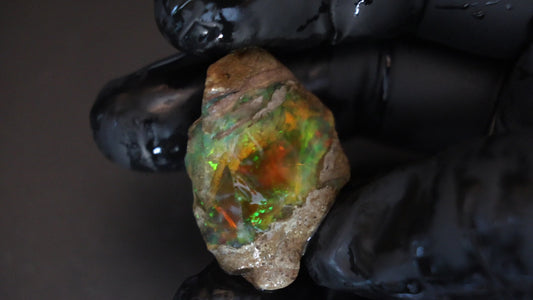 11 gm Ethiopian rough opal