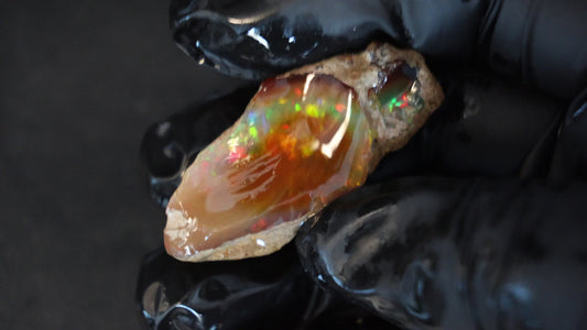 11 gm Ethiopian rough opal